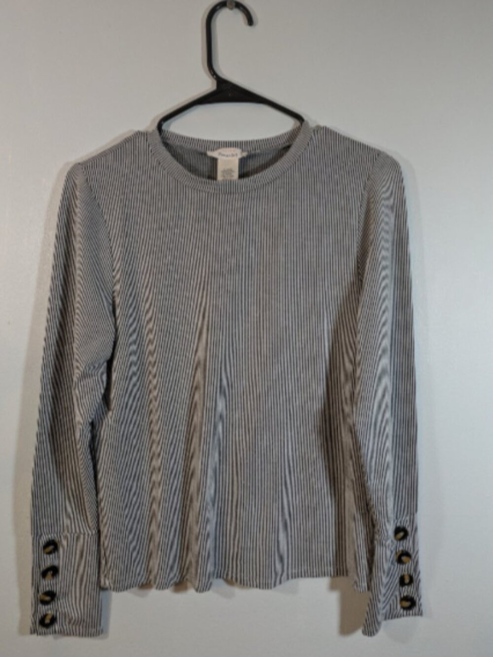 Urban Romantics Striped Long Sleeve Knit Top Women’s Size S